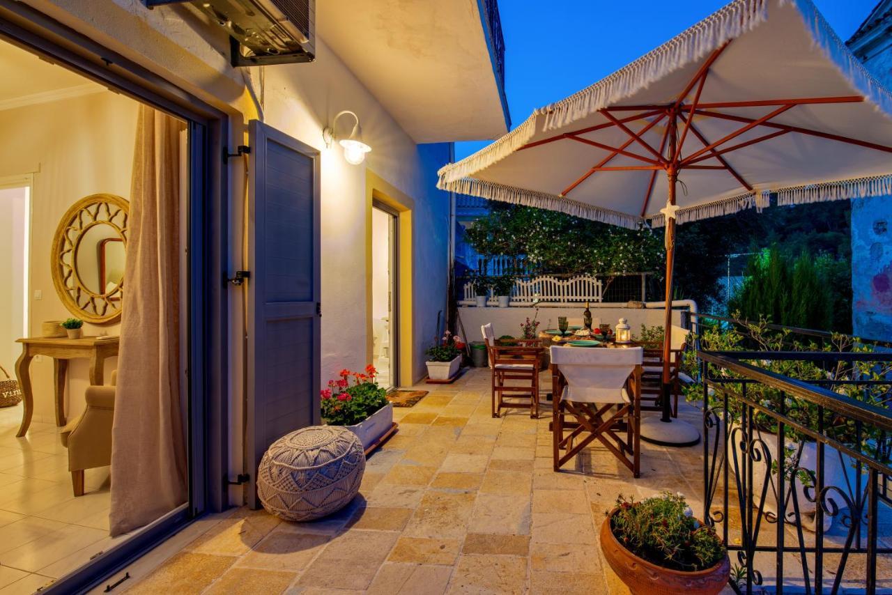 Marilu'S, Paxos Port House Apartment ไกออส ภายนอก รูปภาพ