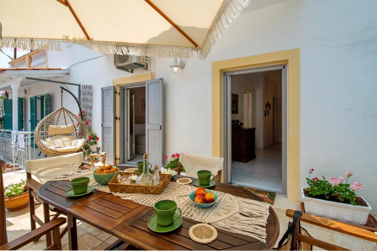 Marilu'S, Paxos Port House Apartment ไกออส ภายนอก รูปภาพ