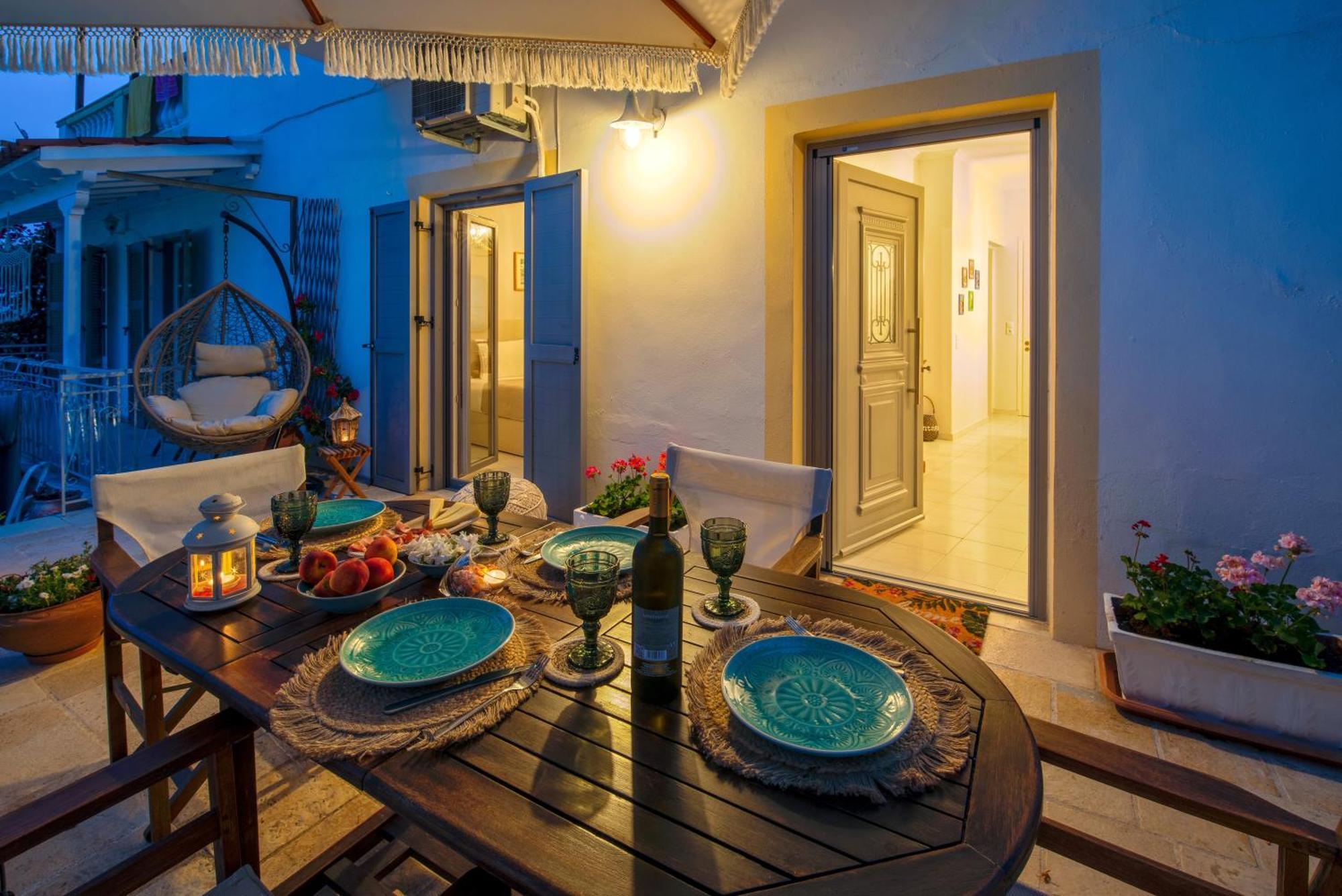 Marilu'S, Paxos Port House Apartment ไกออส ภายนอก รูปภาพ